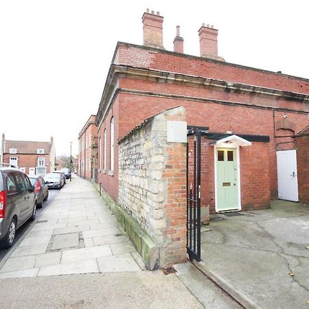 West Wing D'Isney Place. Lincoln Buitenkant foto