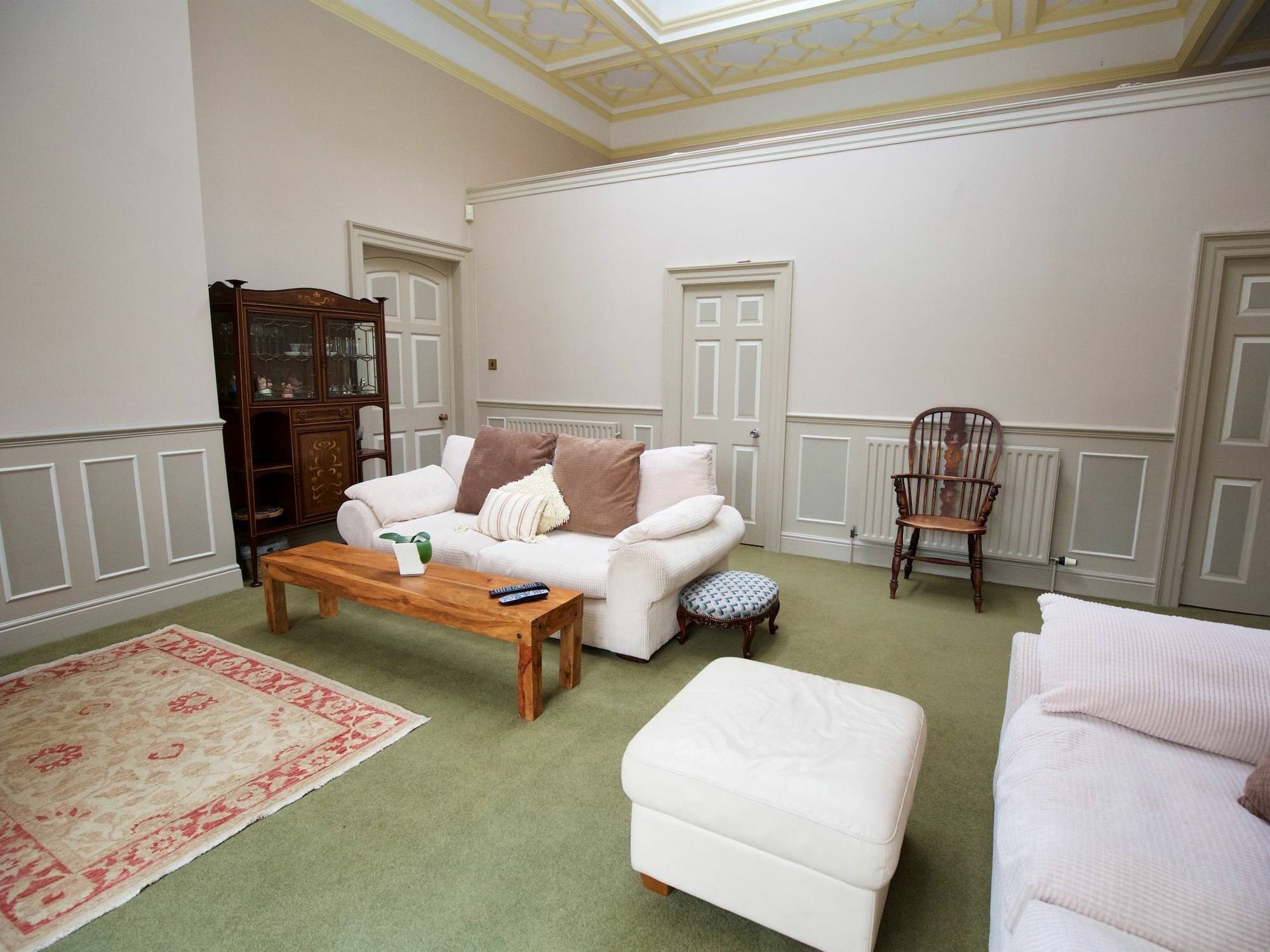 West Wing D'Isney Place. Lincoln Buitenkant foto
