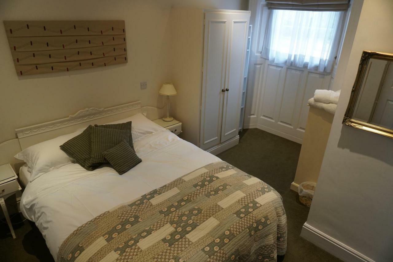 West Wing D'Isney Place. Lincoln Buitenkant foto