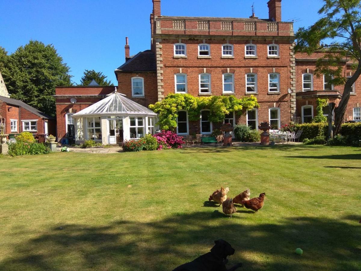 West Wing D'Isney Place. Lincoln Buitenkant foto